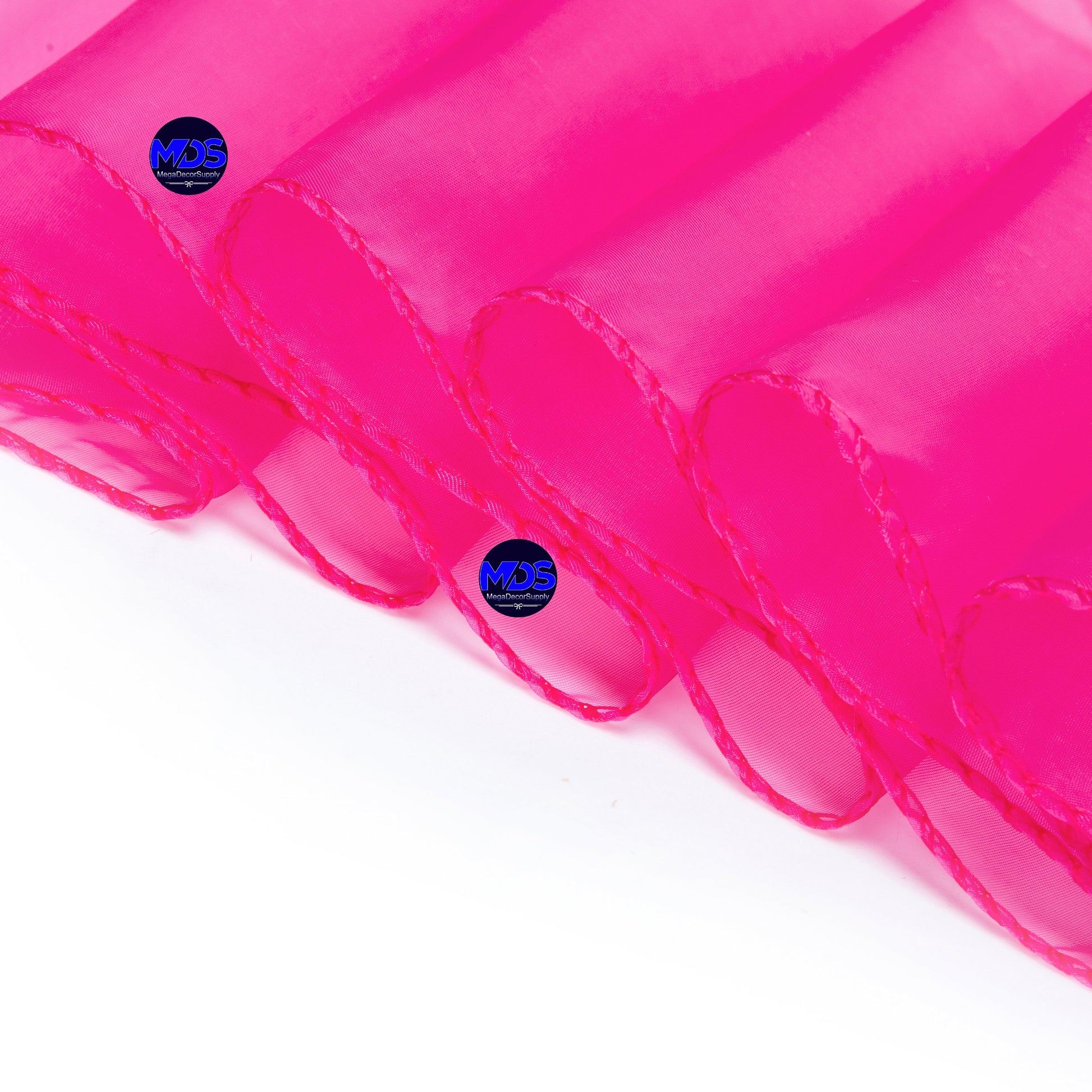 Magenta,cf746ab7-329c-4b86-ae69-632566ec6164