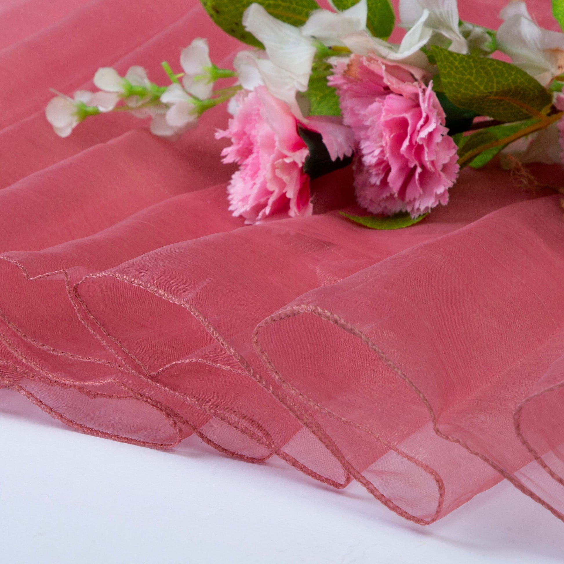 Dusty Pink,3990a17d-c001-45e8-a83b-8707ba52ab58