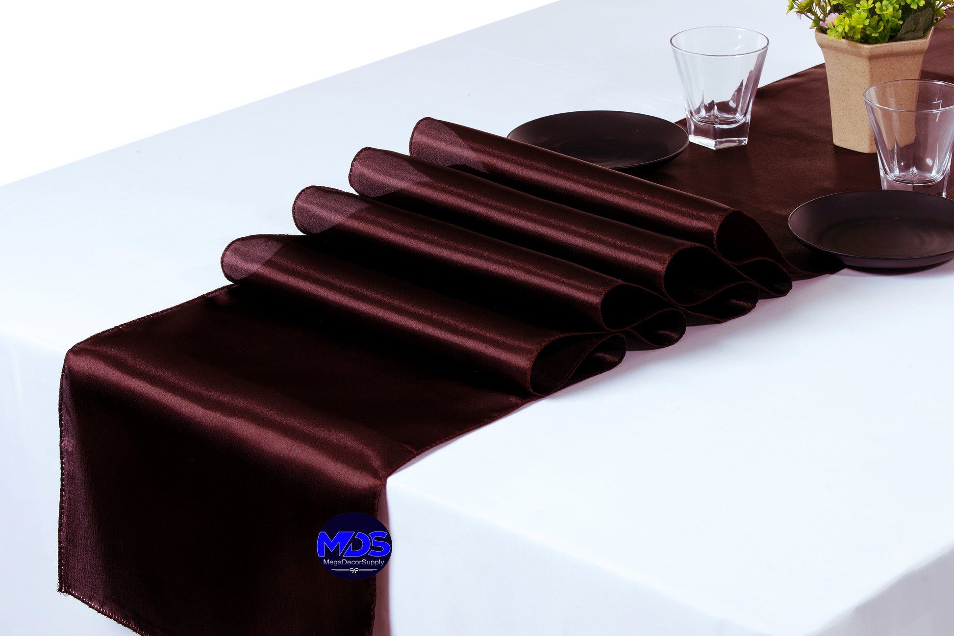 Burgundy,a2c6fd0c-7587-4a6b-9d7b-0767efd37381