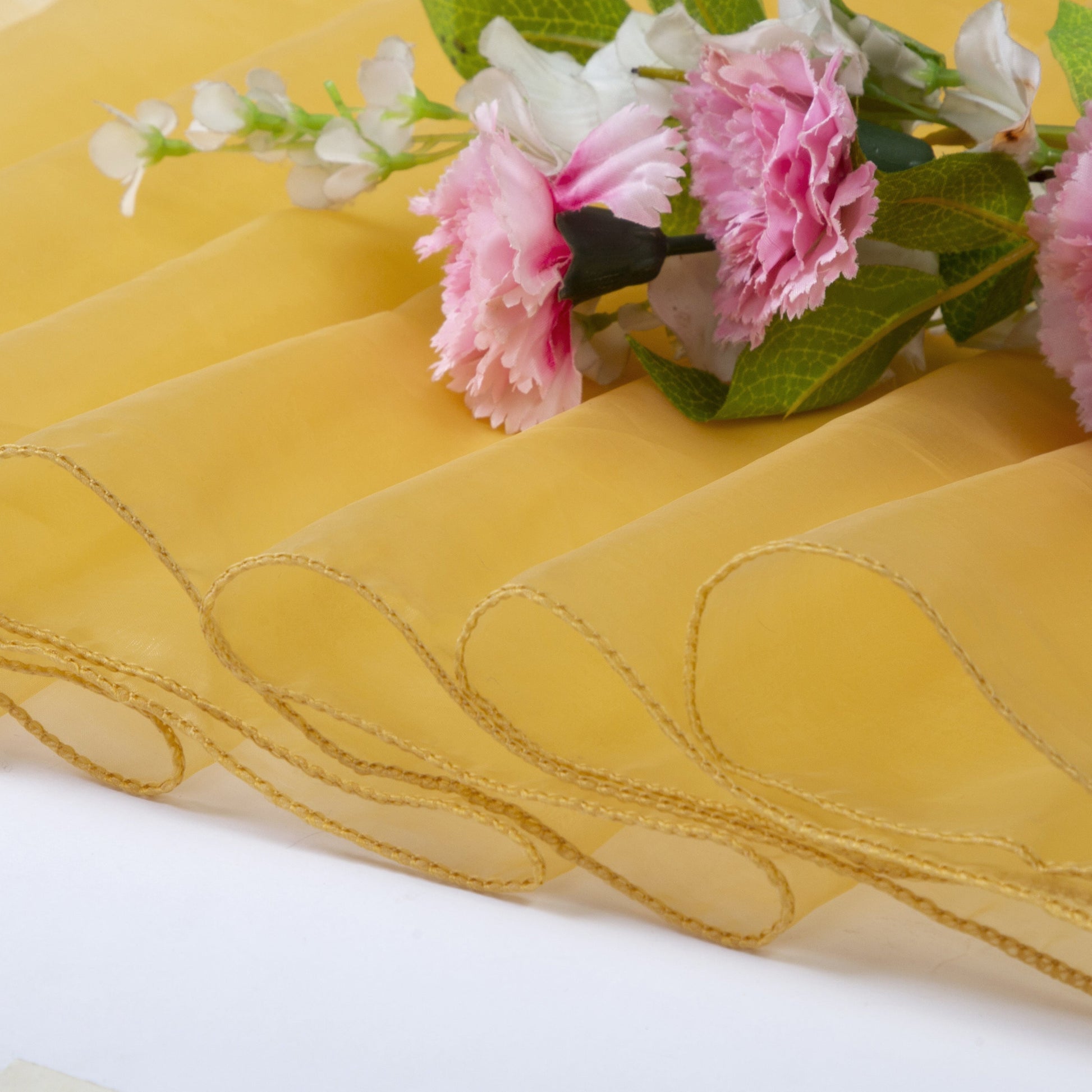 Gold,7a48b77e-39c4-47d4-a8bd-7414e161e4c7