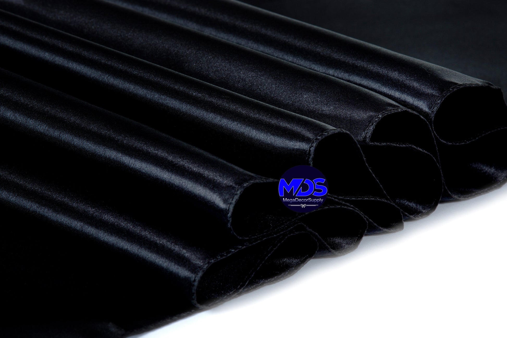 Black,f11fc190-8535-4b2a-be29-39c2311bfd55