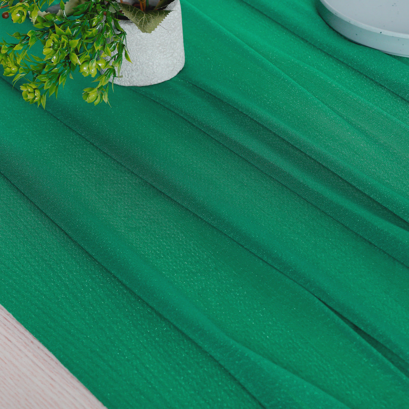 Emerald,641df73c-e0fa-4e05-9e72-0751bf4171b1