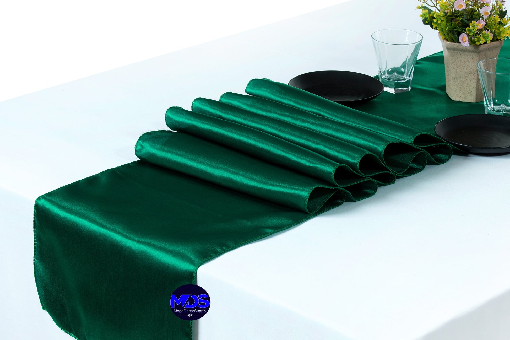 Emerald Green,15895666-be87-451d-abc1-61bc618d528a