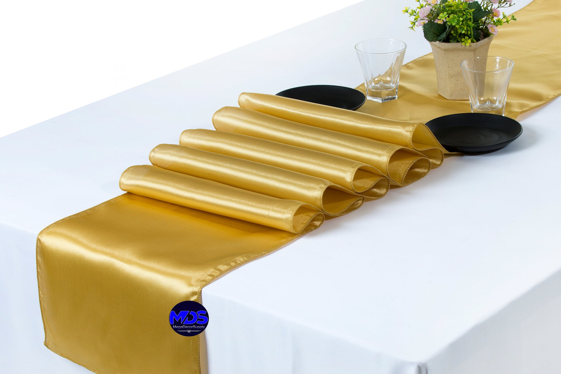 Gold,1779d40e-346c-4aab-878d-9c9d9526e7e2