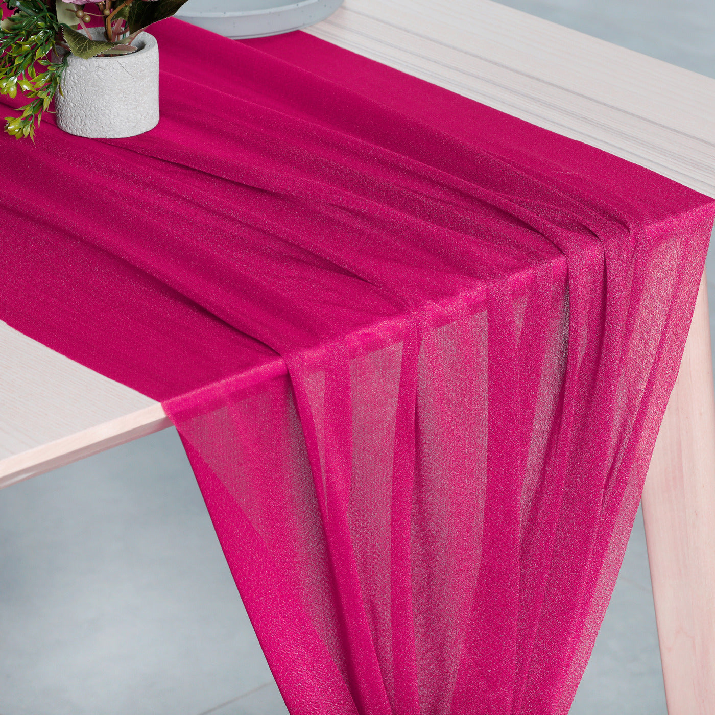 Hot Pink,4773afaa-73be-4033-a025-1c65dd95ed78