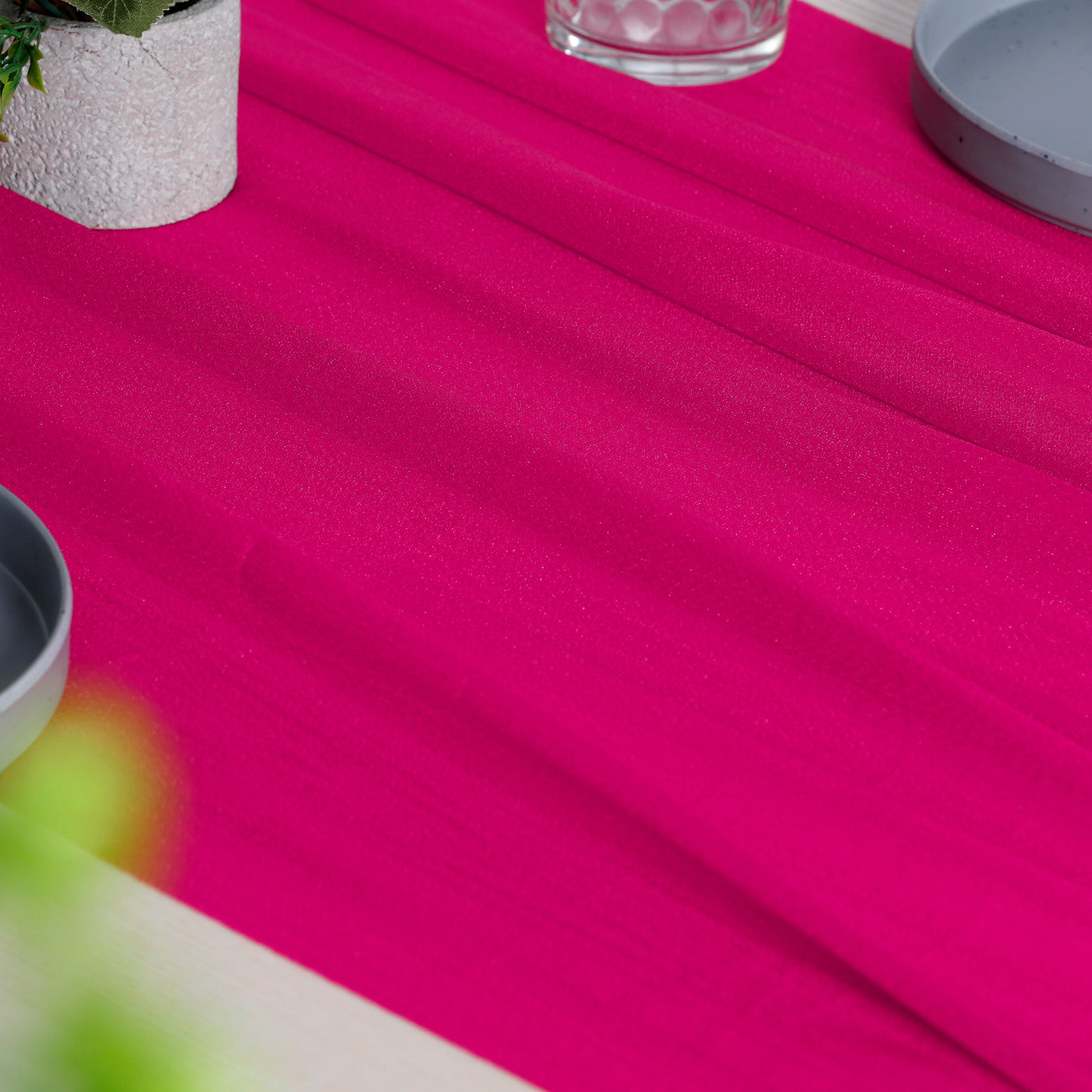 Hot Pink,da4ea9e1-6cf6-4ce8-afcb-b351411af274