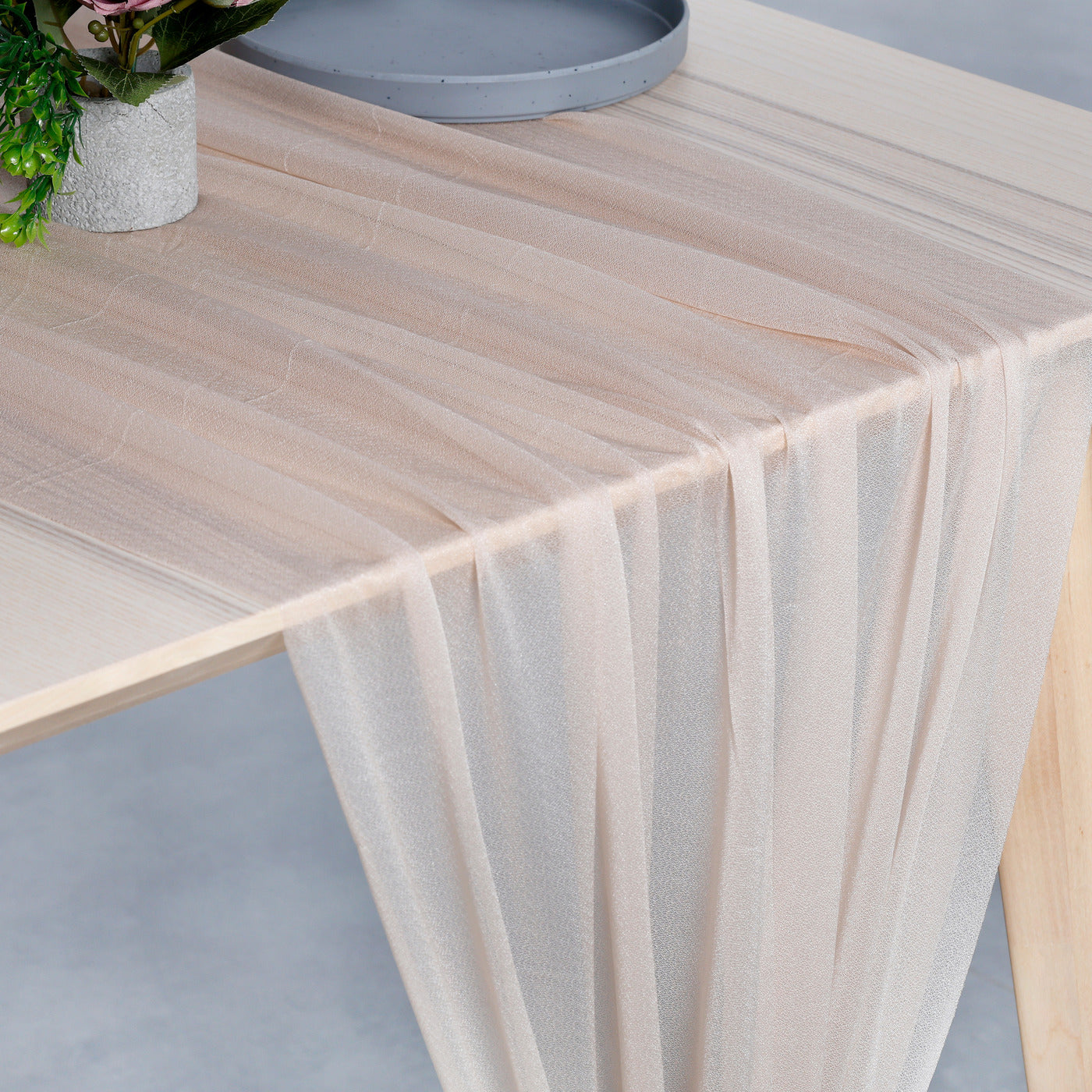 Nude,7f062d8c-e452-4d2b-9df9-ce6350acafde