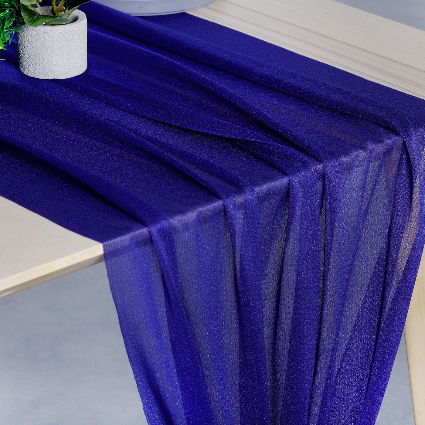 Royal Blue,4f62d9d6-7874-4e64-b16d-27df1c979e60
