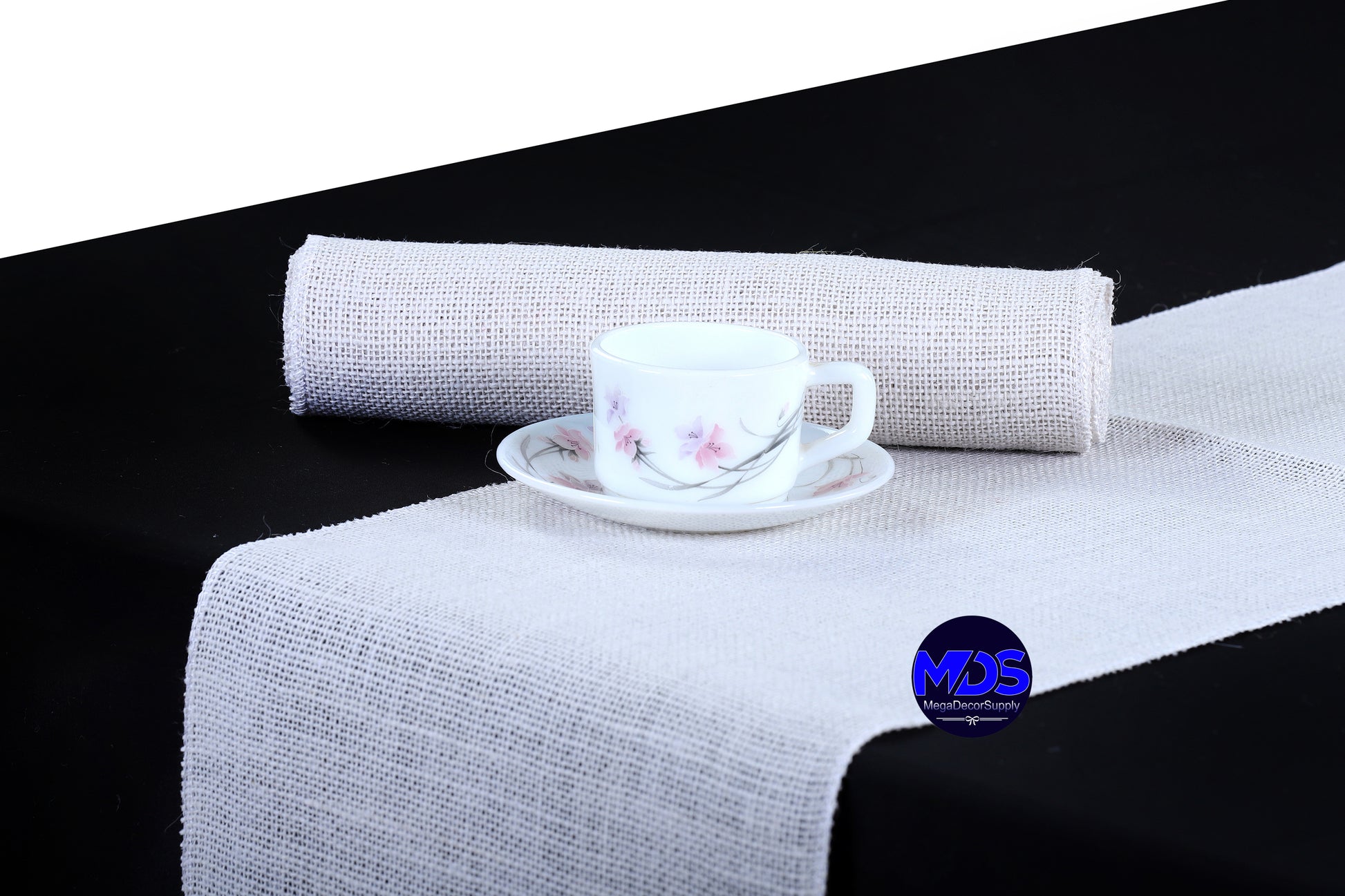 White,0e94574e-20ea-4584-9e61-027641c7e319