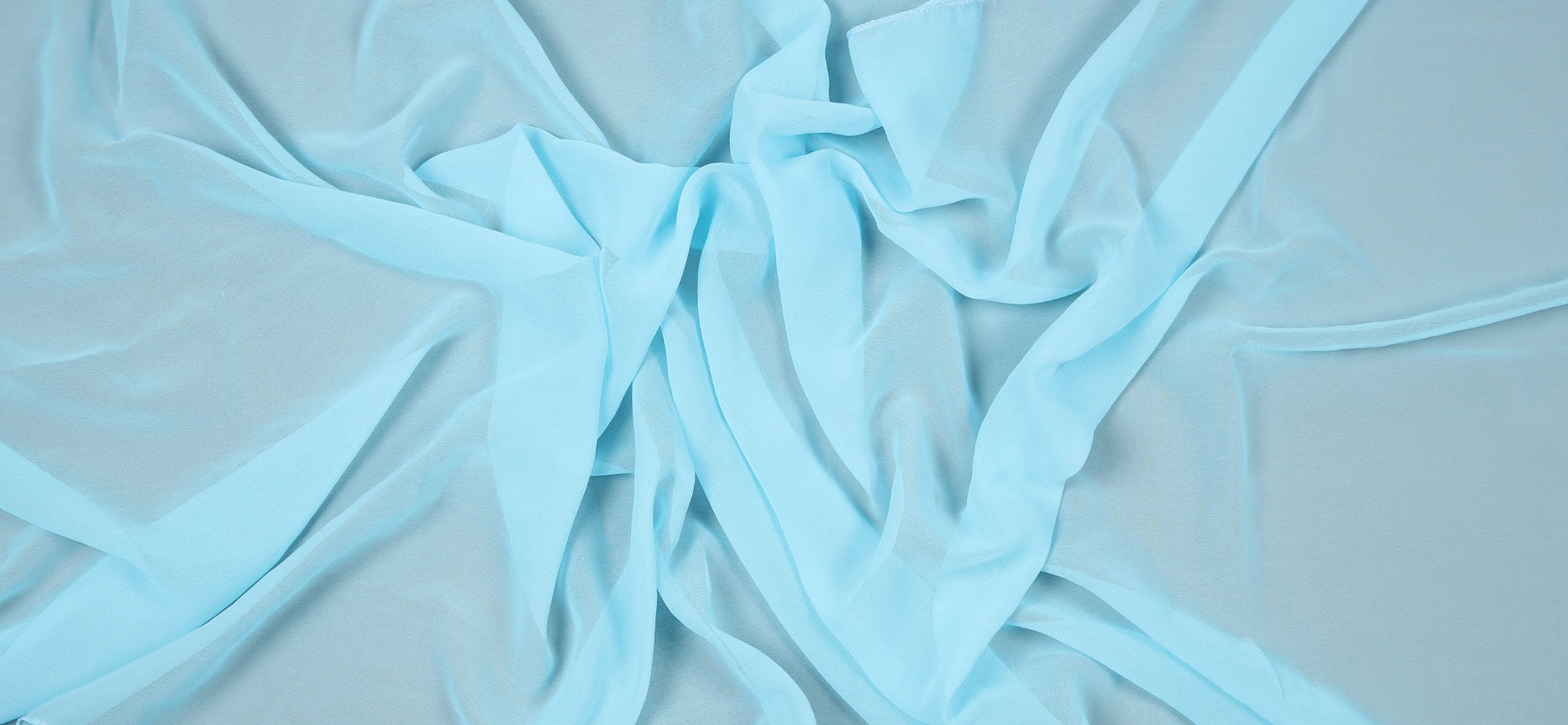 Aqua Blue,e990b6cd-c51f-4053-a61a-cb464fc7178c