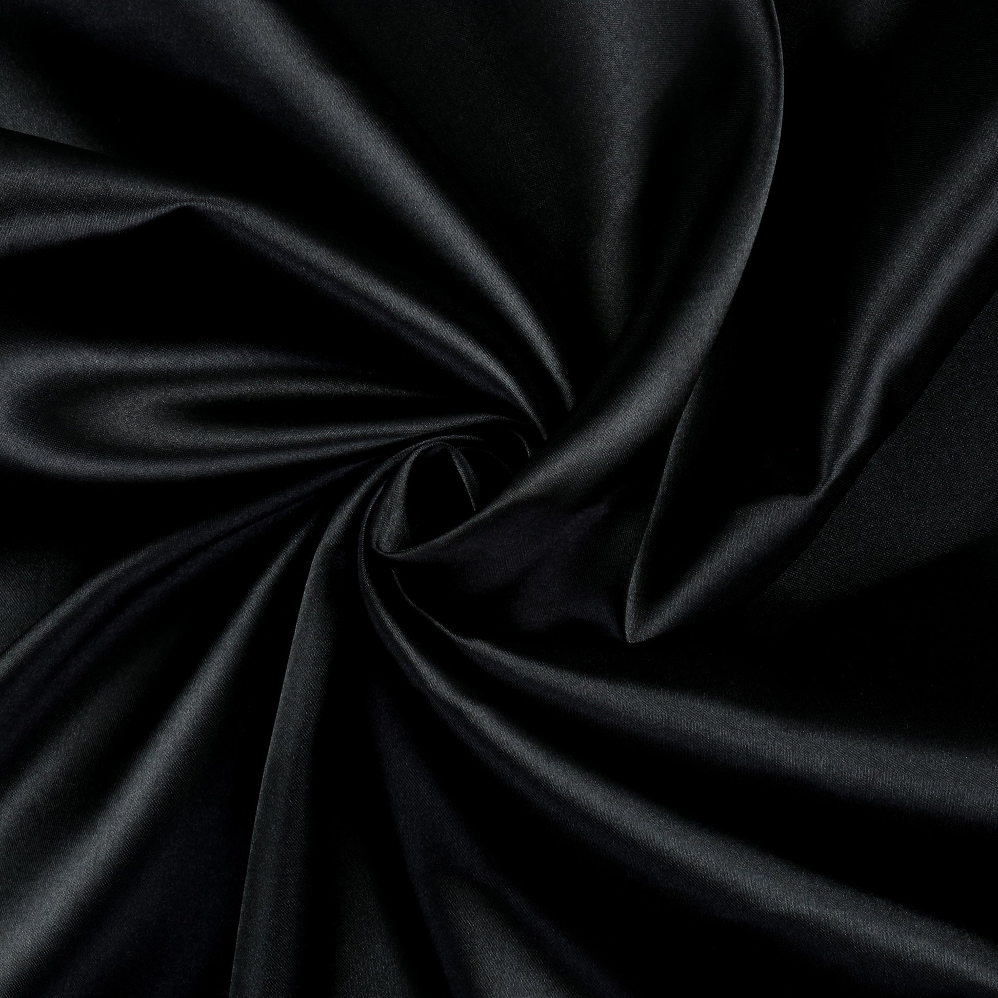 Black,16076189-e998-417d-850c-21ebfd1a364e