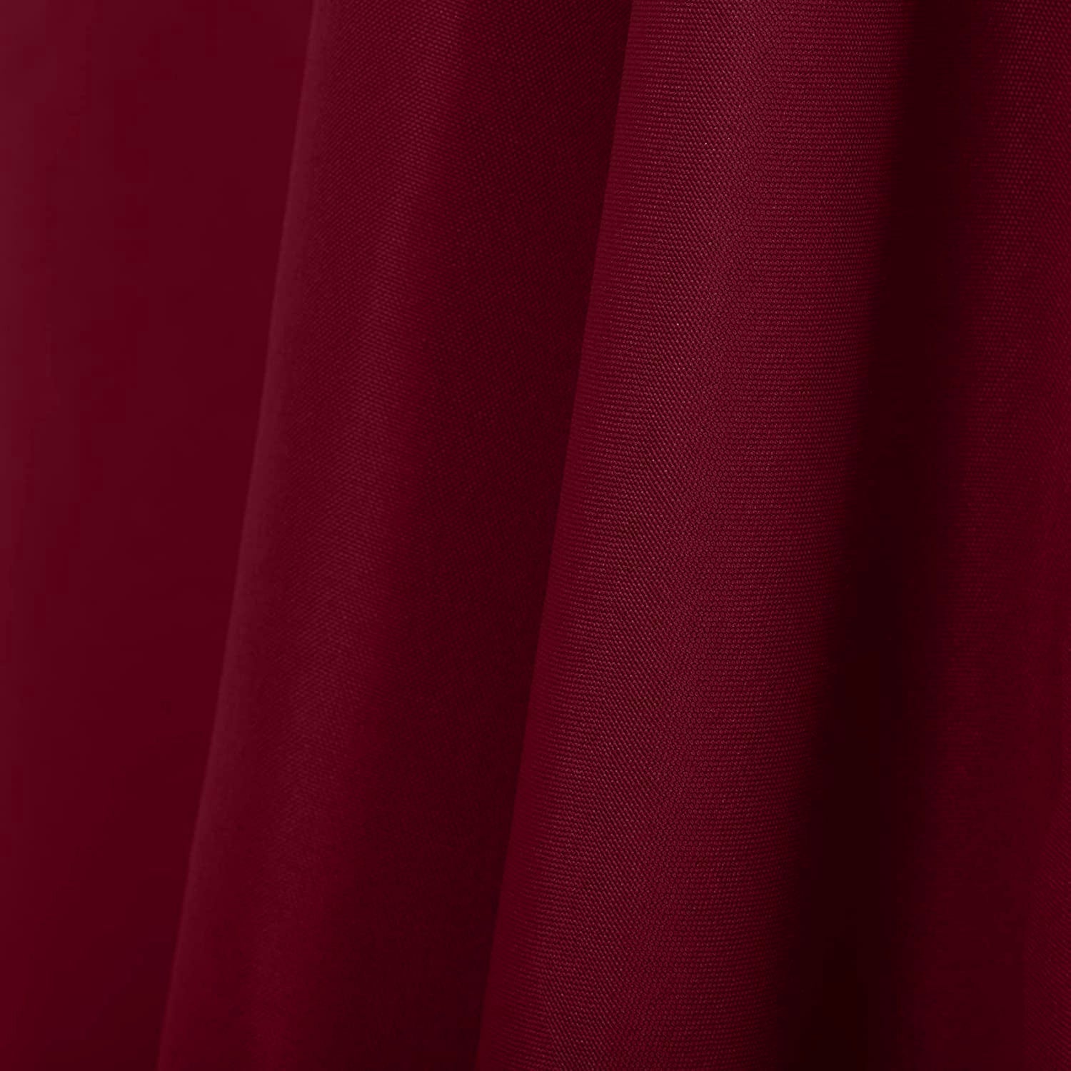 Maroon,741115b4-8c9e-4ffd-8ed9-c43f012ba40a