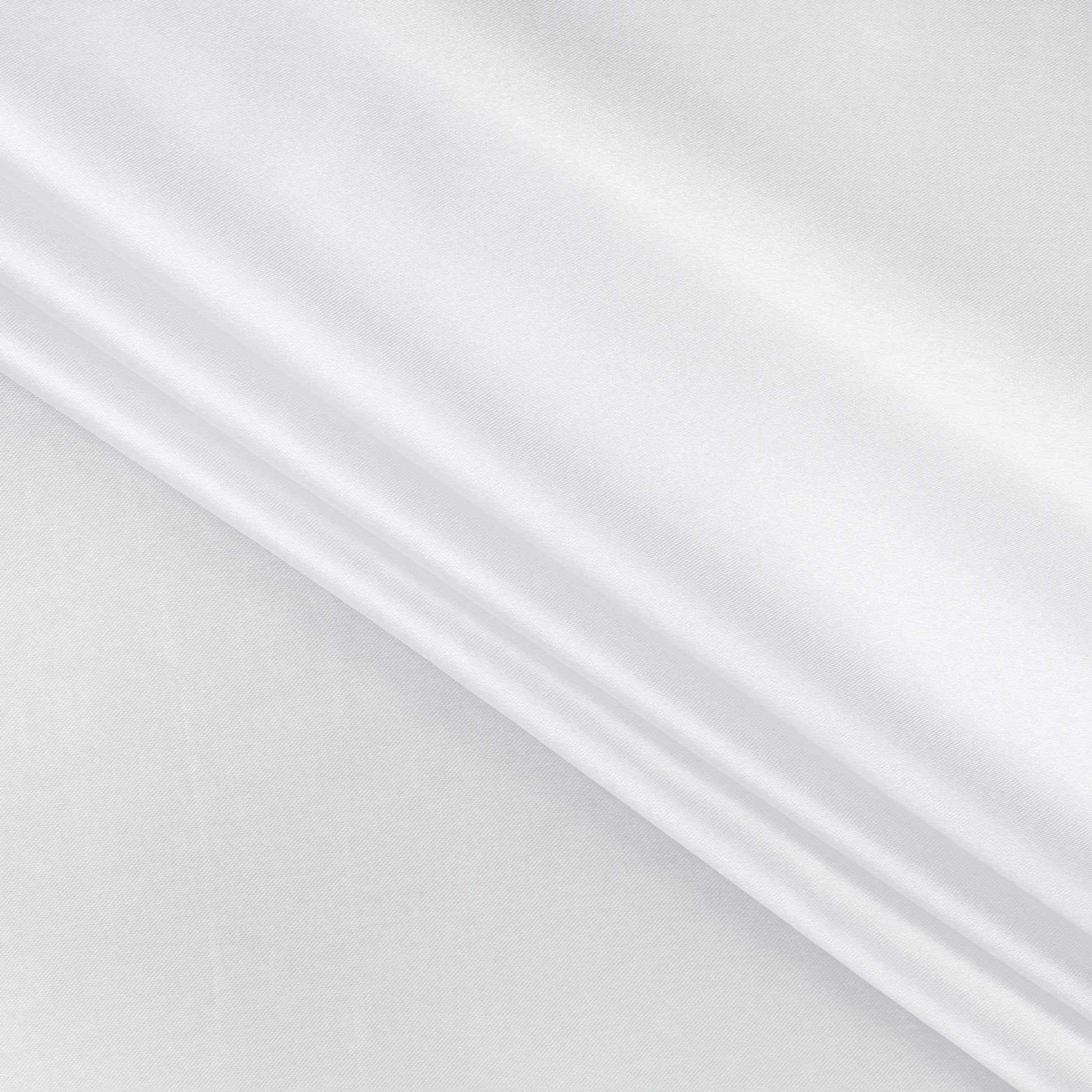 White,fd214017-2b85-45fe-81da-f80715d1813e